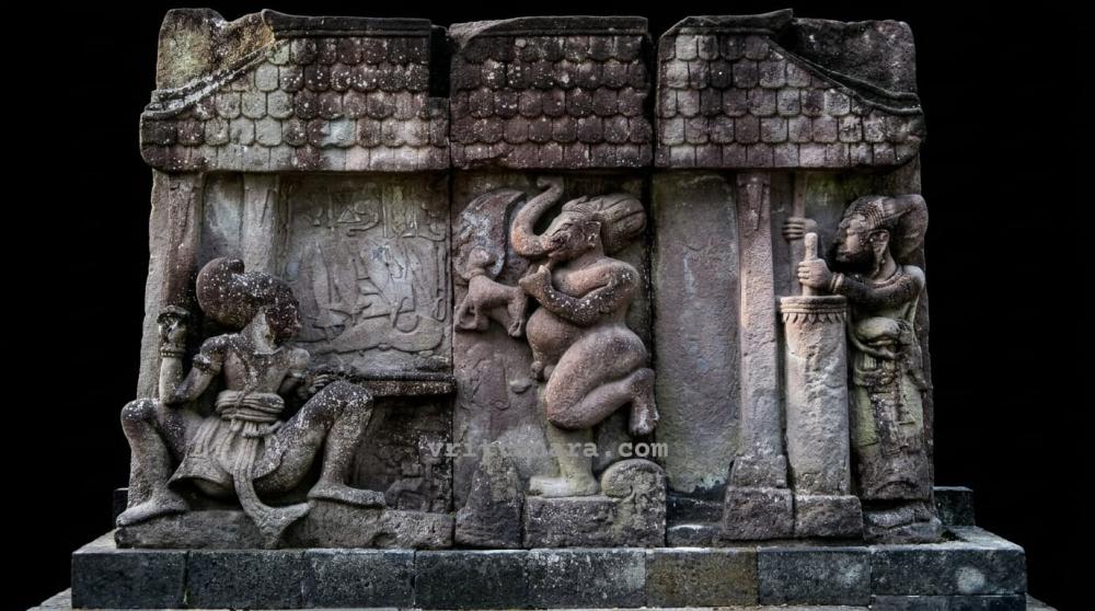 BESALEN PANDHE BESI di Relief Candi Sukuh