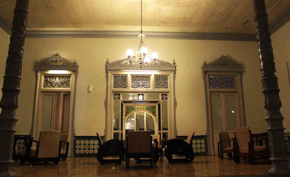 RUANG AWAL Lahirnya BATIK