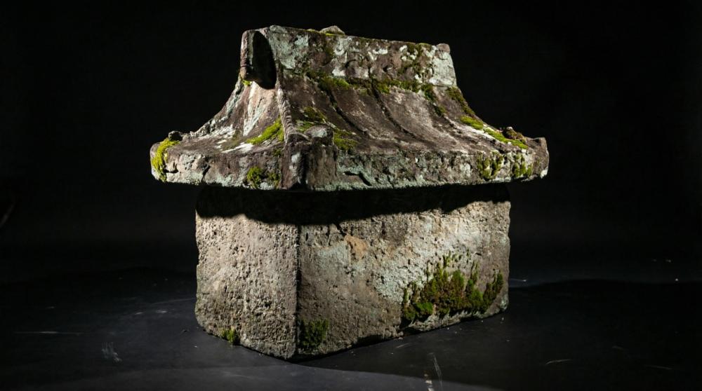 WARUGA – Makam Batu Tua dari Minahasa